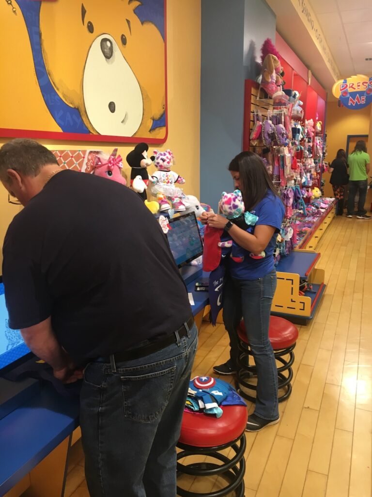 Build-A-Bear-2-1 - Hope Foundation of the Mahoning Valley Building a Bear at Build a Bear