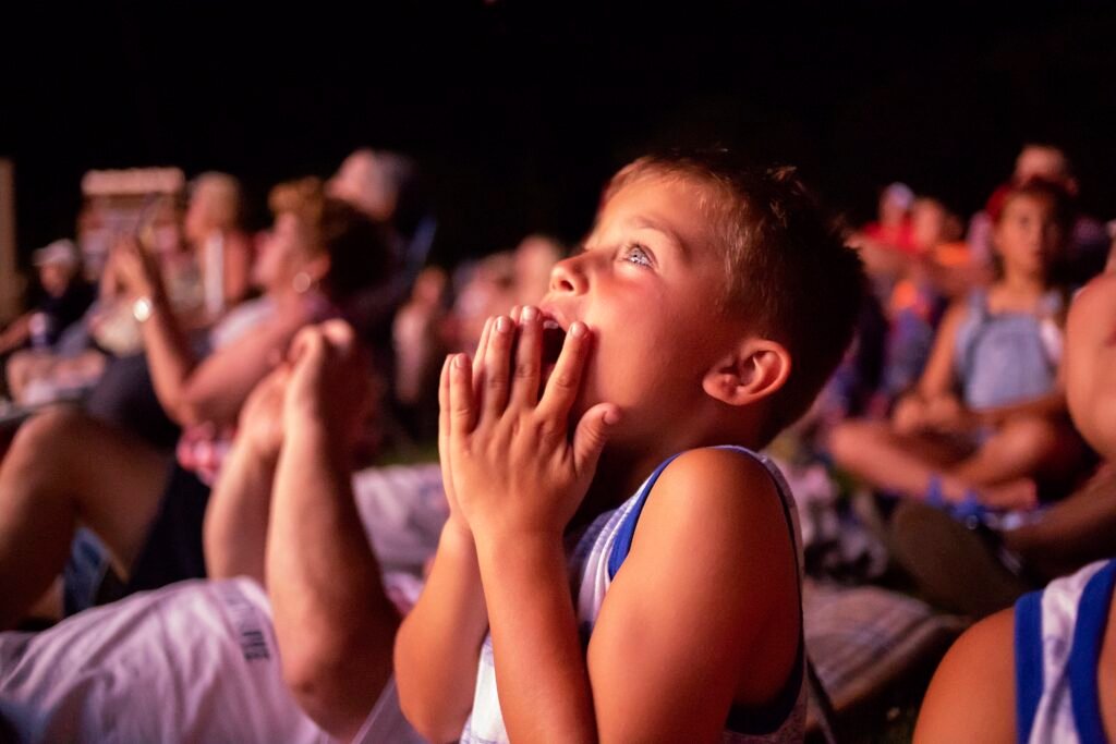 surprised-look-after-fireworks-young-boy-2023-11-27-05-05-22-utc - Hope Foundation of the Mahoning Valley