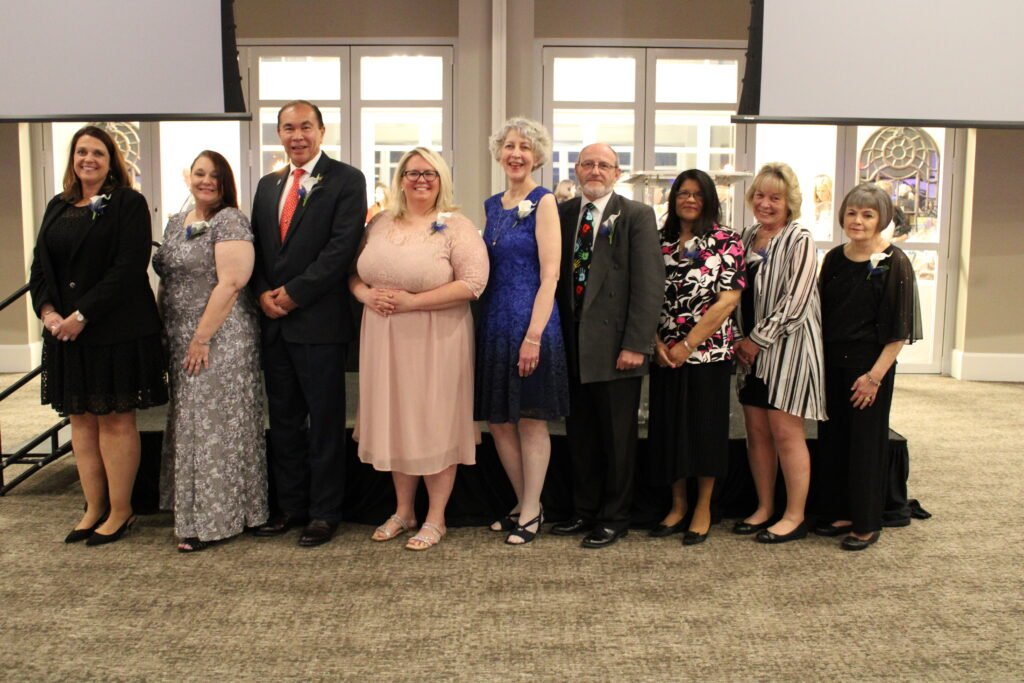 IMG_0386 - Hope Foundation of the Mahoning Valley - Hope Foundation of the Mahoning Valley Group of Hope Foundation supporters and honorees posing together